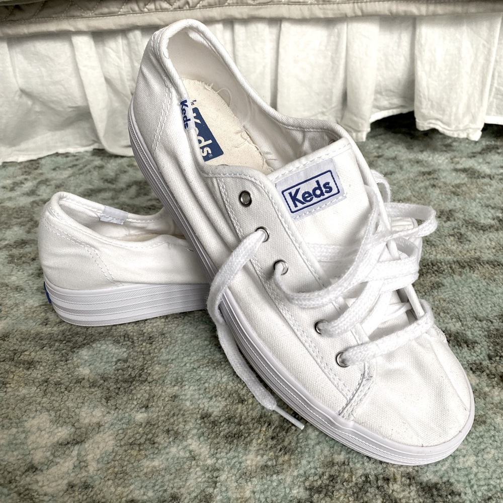 KED’S Canvas Sneakers
